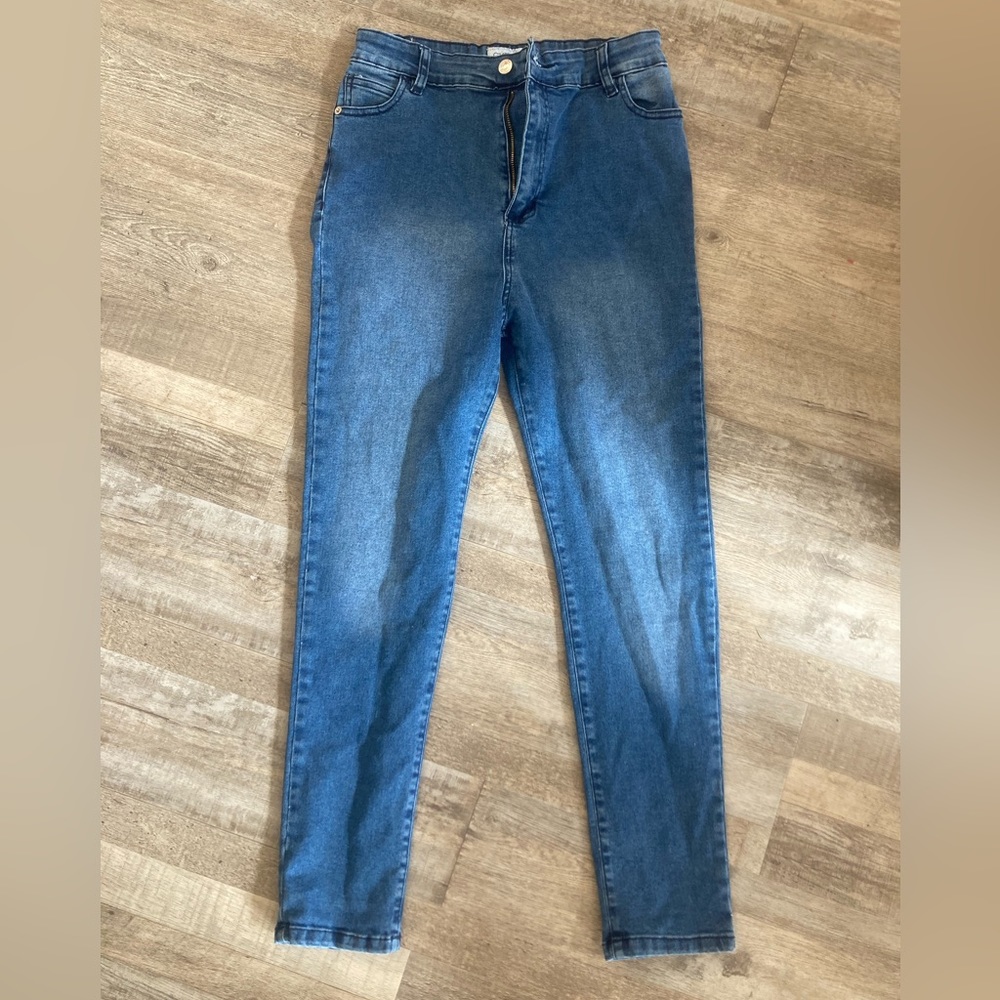Chipre denim size 26 high waist jeans